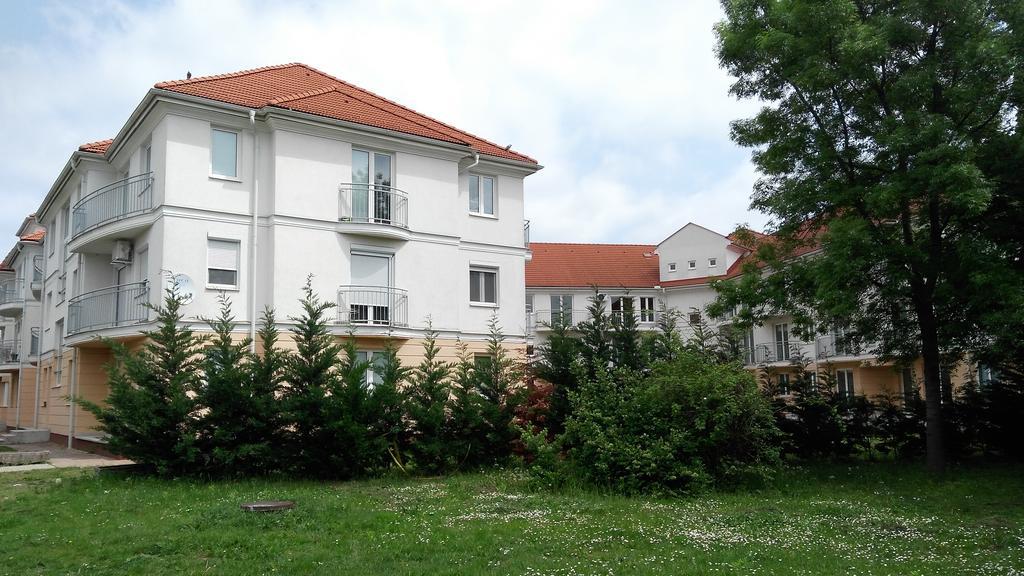 Thermal apartman Hajduszoboszlo Bagian luar foto